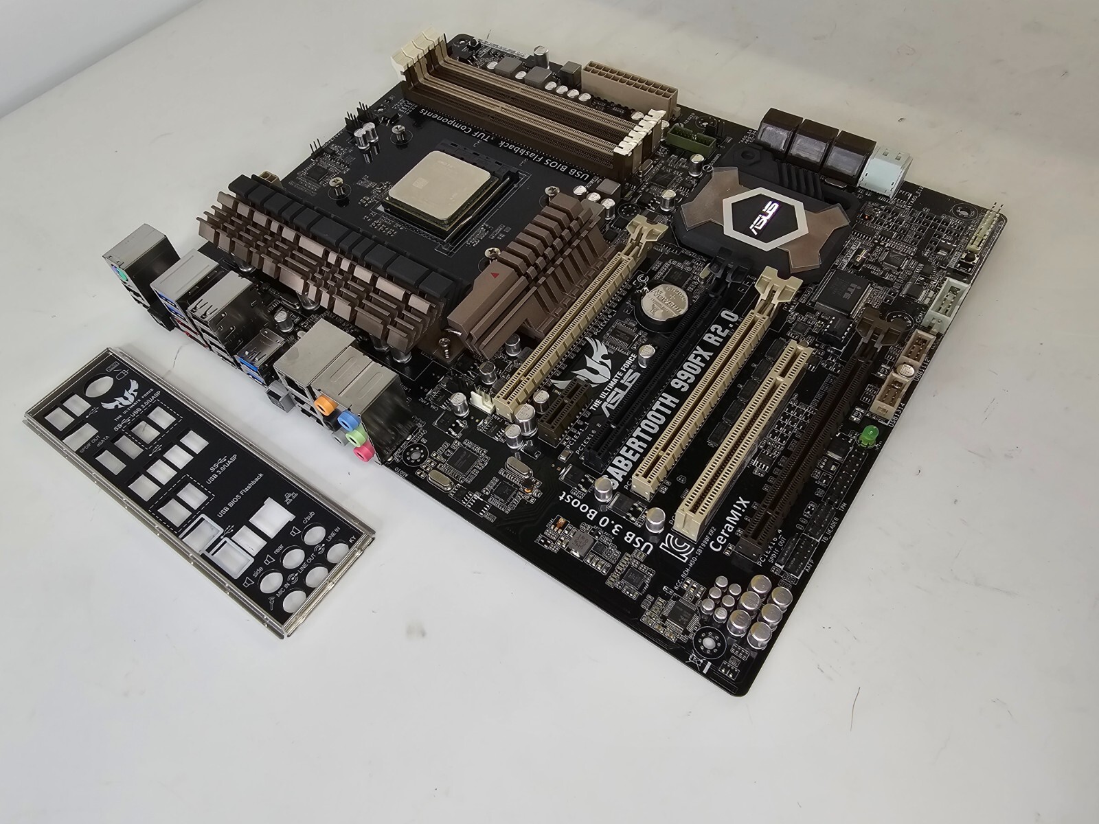 Sound Tuf Sabertooth 990fx Buy ASUS Sabertooth 990FX Motherboard
