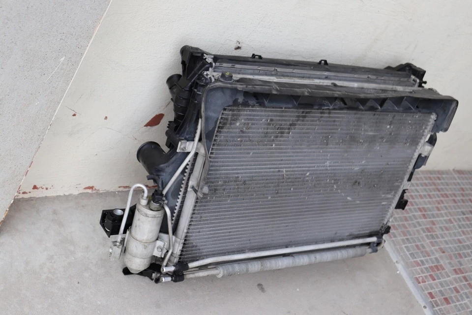 P200277 2003-2006 Volvo XC90 Radiador CA Condensador Intercooler Juego de Ventilador de Enfriamiento Foto 2 de 4