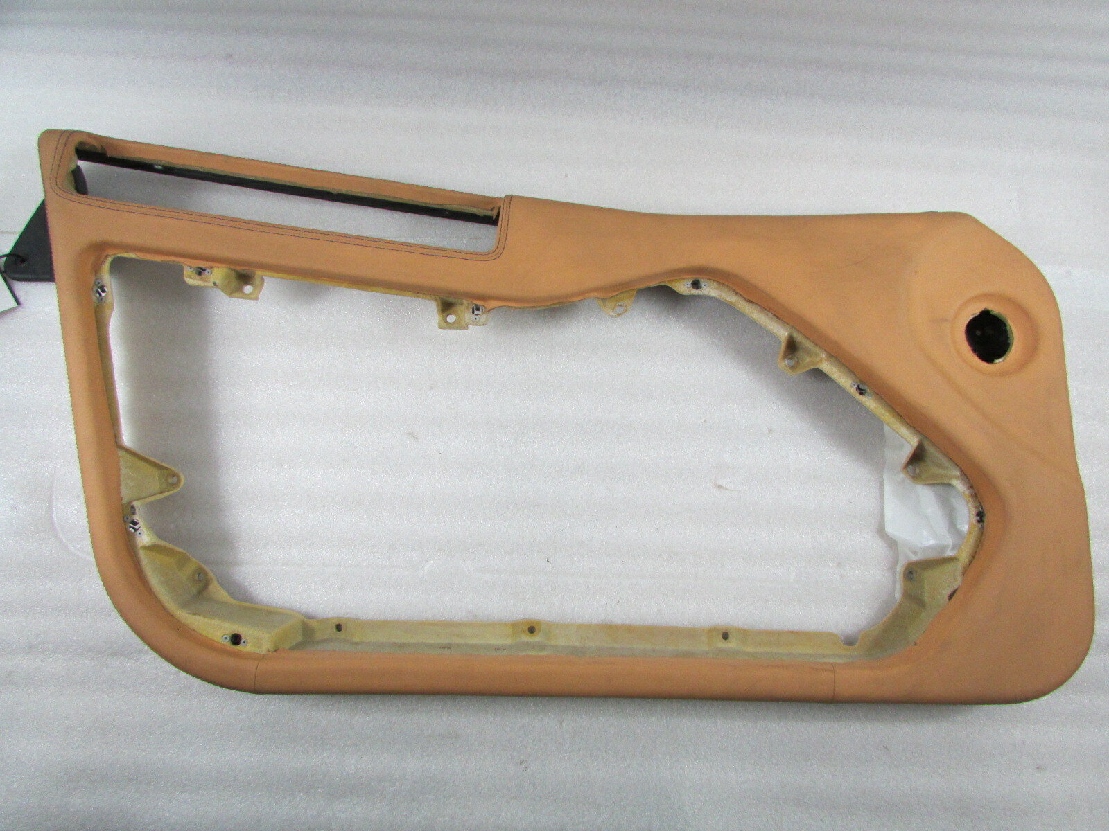 Ferrari 599 GTB, LH, Left Outer Door Panel, Beige/Blue Stitching, P/N 68782905