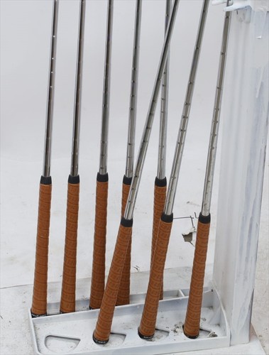 Taylormade M2 Iron Set 4-Pw, Aw Regular Flex Stock Steel 12508812 Good - Picture 4 of 5