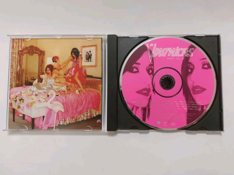 The Veronicas | Hook Me Up CD 2008 Warner Bros 516010-2 | Pop Rock Album Foto 3 de 4