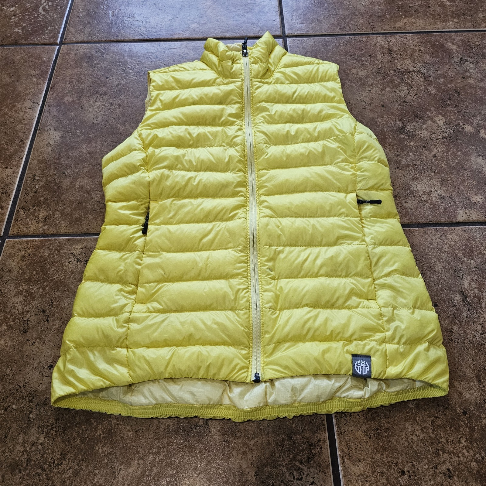 REI co-op Down Lightweight Women’s Vest Size M Yellow Outdoor Puffer Hiking