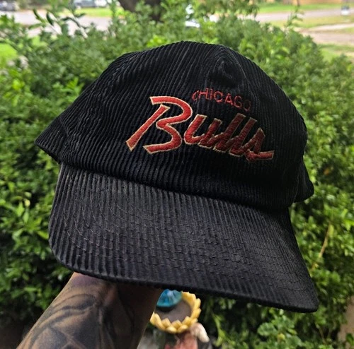 vintage 1990s Chicago Bulls black corduroy script hat Sports Specialties - product listing photo
