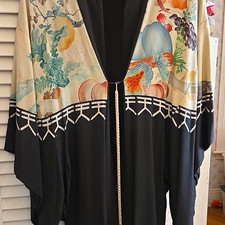 Men&rsquo;s Japanese Haori Robe, Handpainted Silk Crepe Multicolor Floral/Bird