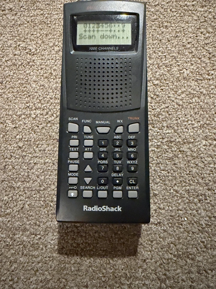 Radio Shack Model 20-525 PRO-95 Dual Trunking Handheld Scanner 1000 Channels - Image 4 of 4