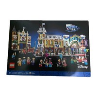LEGO Disney 43302 Main Street U.S.A. 3899pcs Brand New Sealed Box Wear