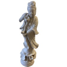 Bodhusattva Guanyin, Goddess Of Mercy Or Compassion Chinese Figurine