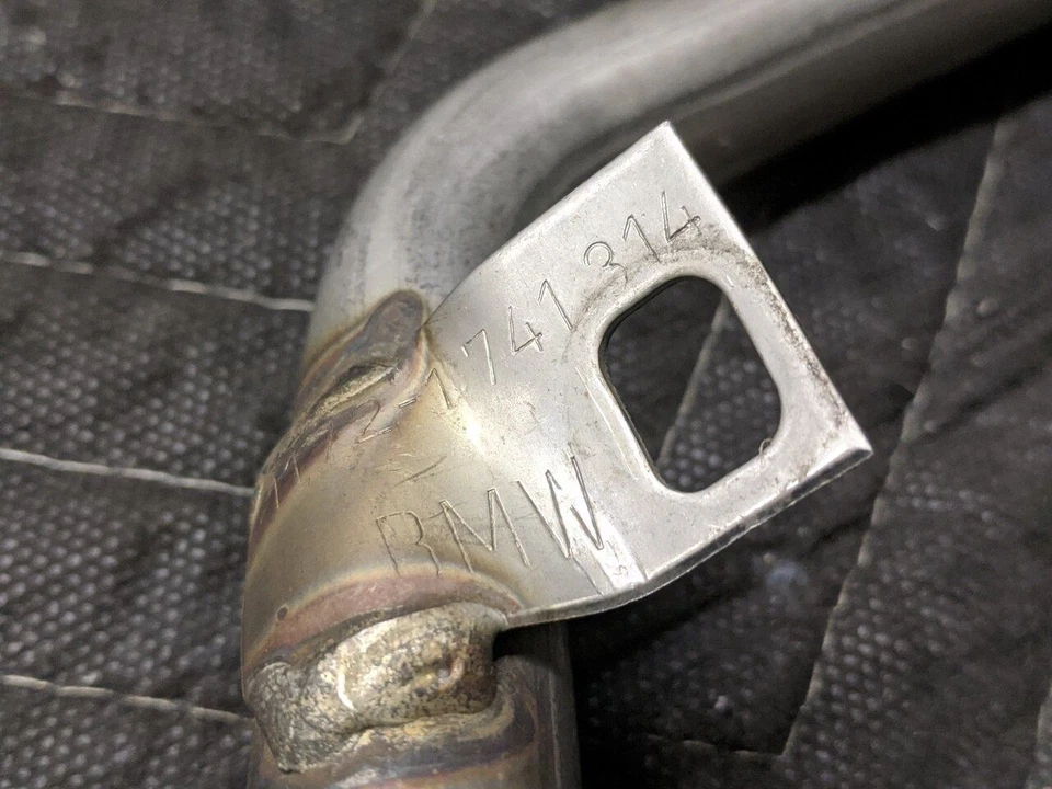 BMW E31/E38 7-Series 8-Series M73 V12 Emission Control Air Intake Tube Cylinders - Изображение 3 из 4