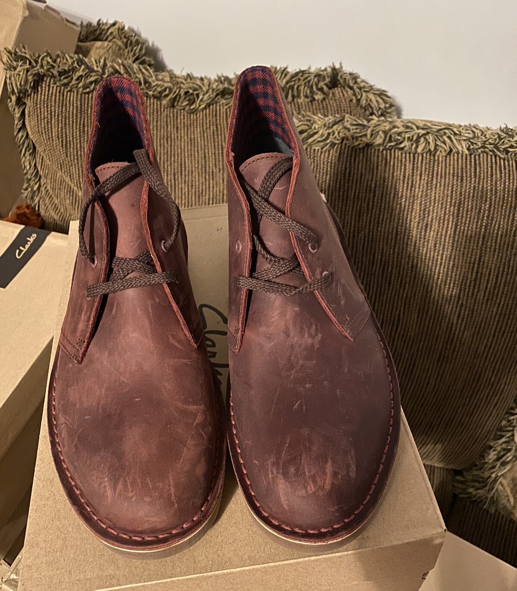 CLARKS  Bushacre 2 aubergine leather chukka boot s-l400.jpg main image 3