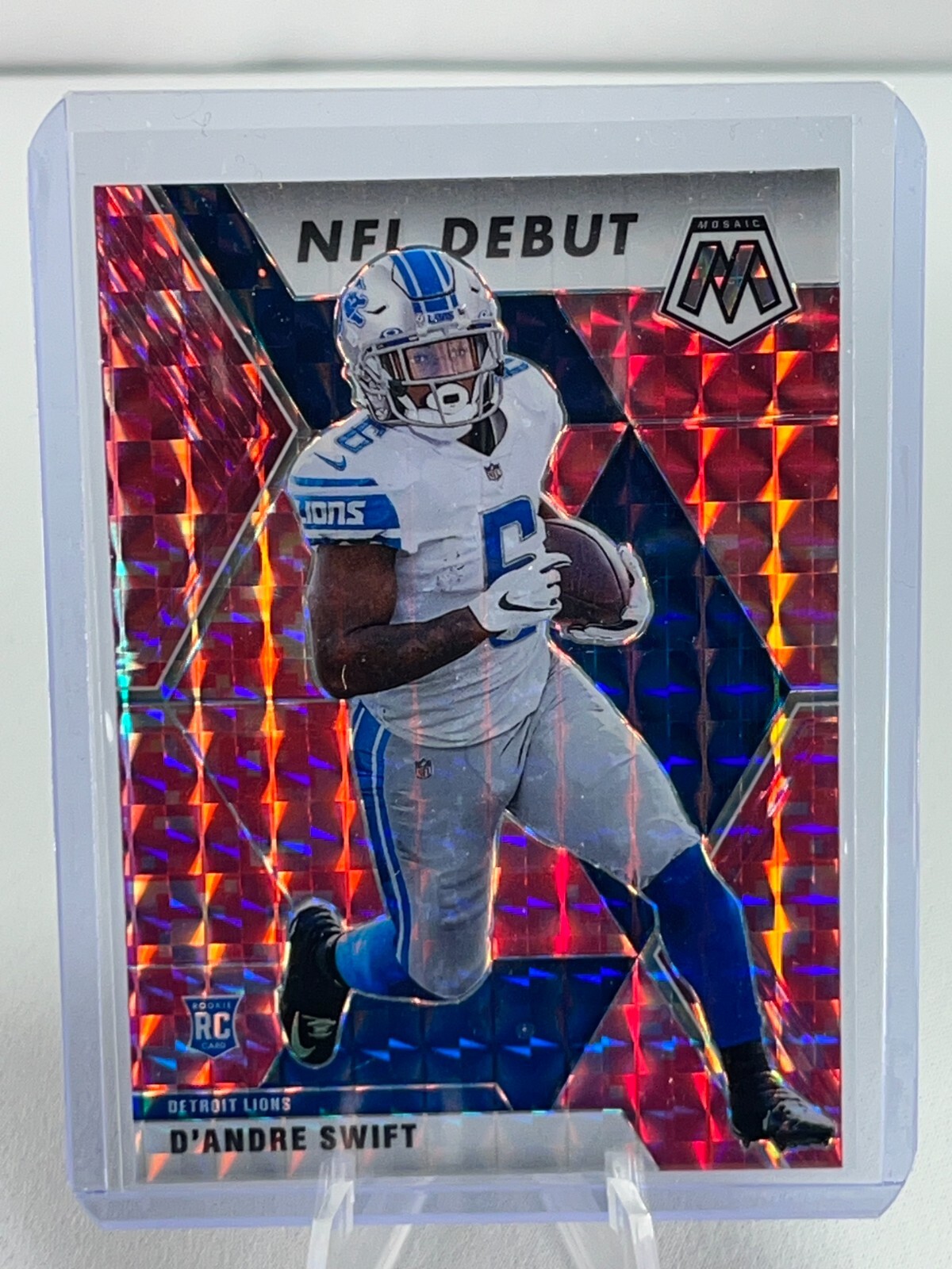 2020 Panini Mosaic D'Andre Swift Rookie Debut Pink Camo Prizm