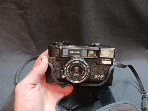 【 Near MINT w/Cover 】Minolta Hi-Matic AF 35mm Point & Shoot Film Camera - Picture 2 of 7