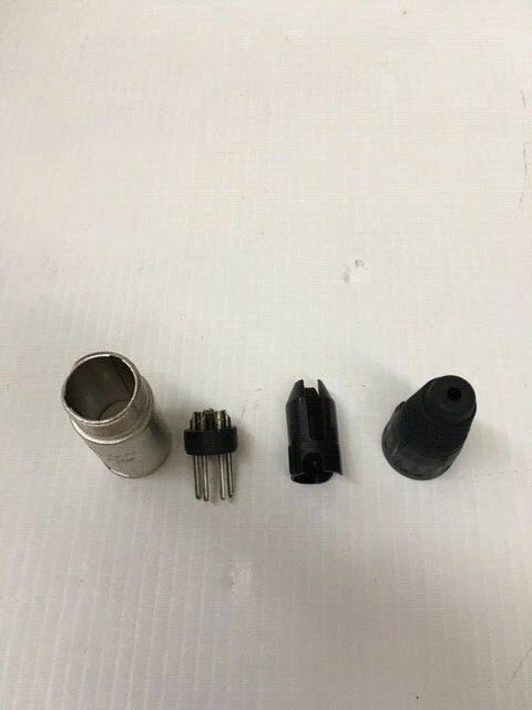 Neutrik NC4MX Connettore XLR Spina dritta 4 Poli Plastica e Argento - Immagine 2 di 3