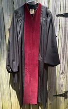 Oak hall Vintage Priest/Choir Murphy Robe Black With Red Velvet