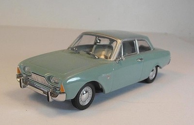 Minichamps PMA 1/43 Ford 17m P3 Limousine mitgrün #8913