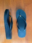 NWOB TORY BURCH MONOGRAM Wedge FLIP FLOPS (SIZE 9) rubber Platform sandals Black — photo 2