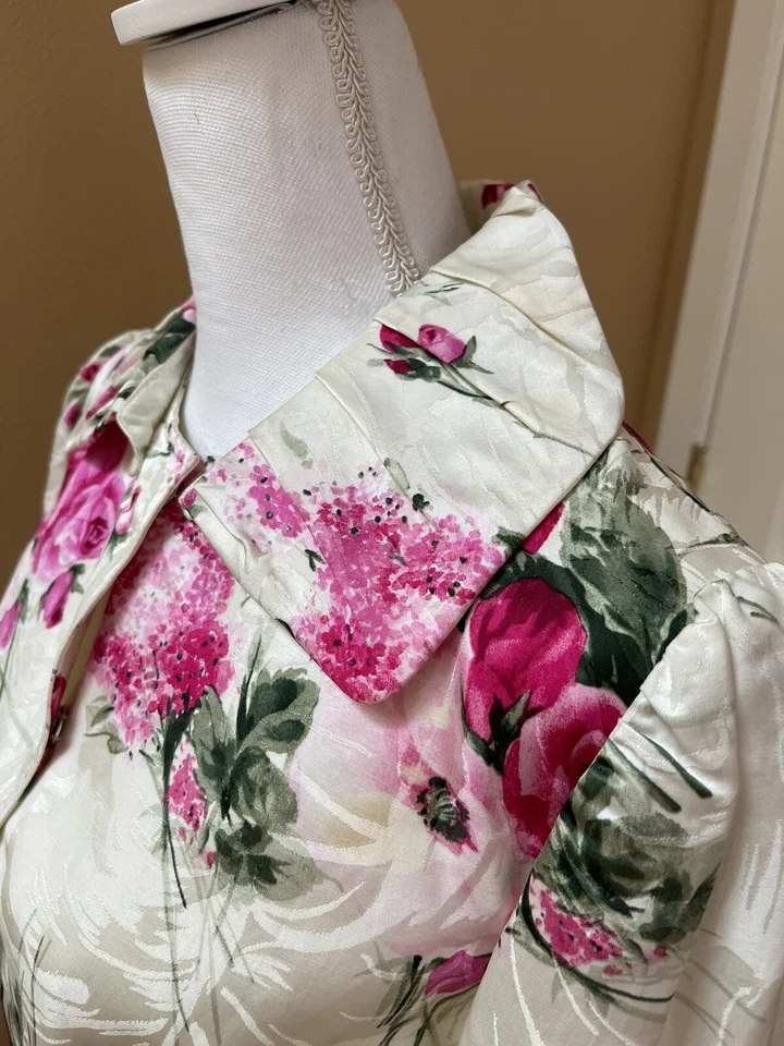 Chaqueta Dolce Gabbana talla 44 $2450 venta al por menor Foto 3 de 4