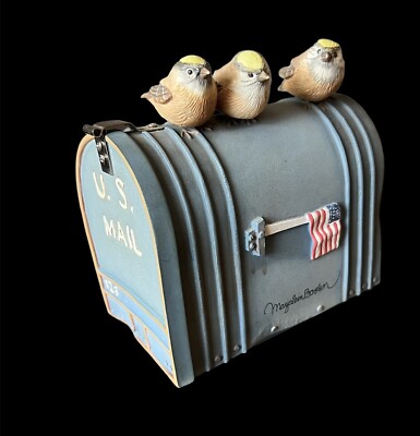 VINTAGE MARJOLEIN BASTIN MUSIC BOX 3 BIRDS SITTING ON A U.S. MAILBOX HALLMARK