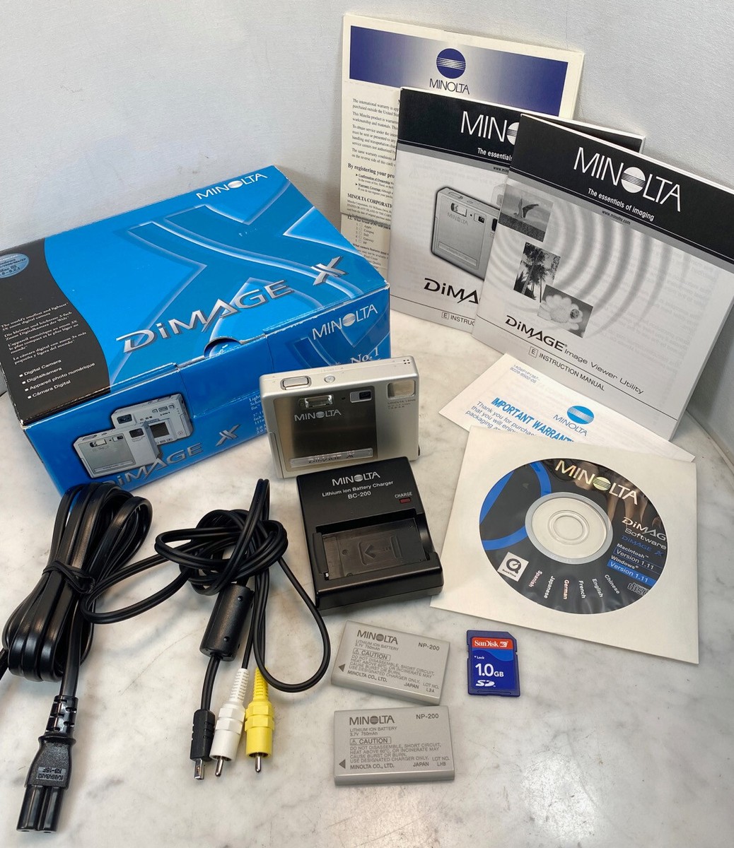 Vintage MINOLTA DIMAGE X Digital Camera. 3X Zoom 2mp in Box