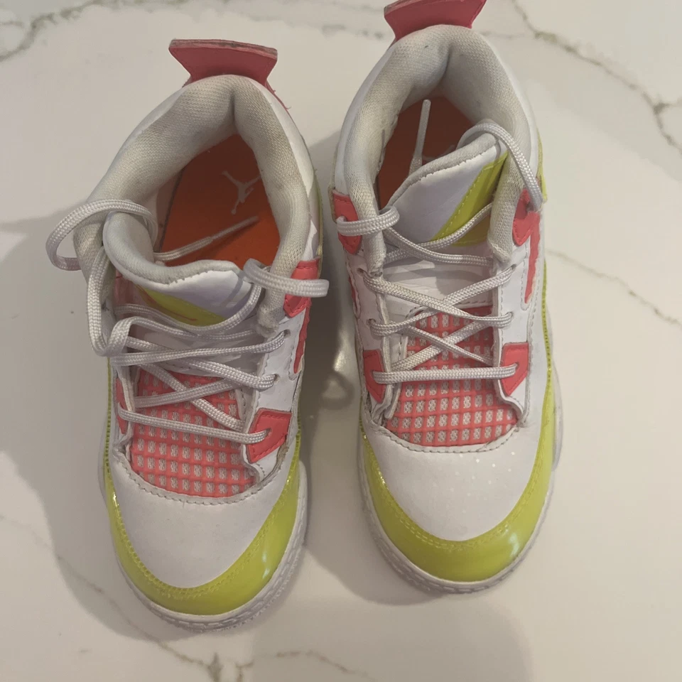 Zapatos deportivos Air Jordan 4 Retro SE para niños pequeños 'Lemon Venom' CV7807 100 - Talla 10C Foto 3 de 4