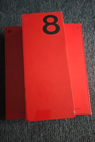 Brand new OnePlus 8 6.55" 48MP 256GB 12GB RAM Android Google play Global