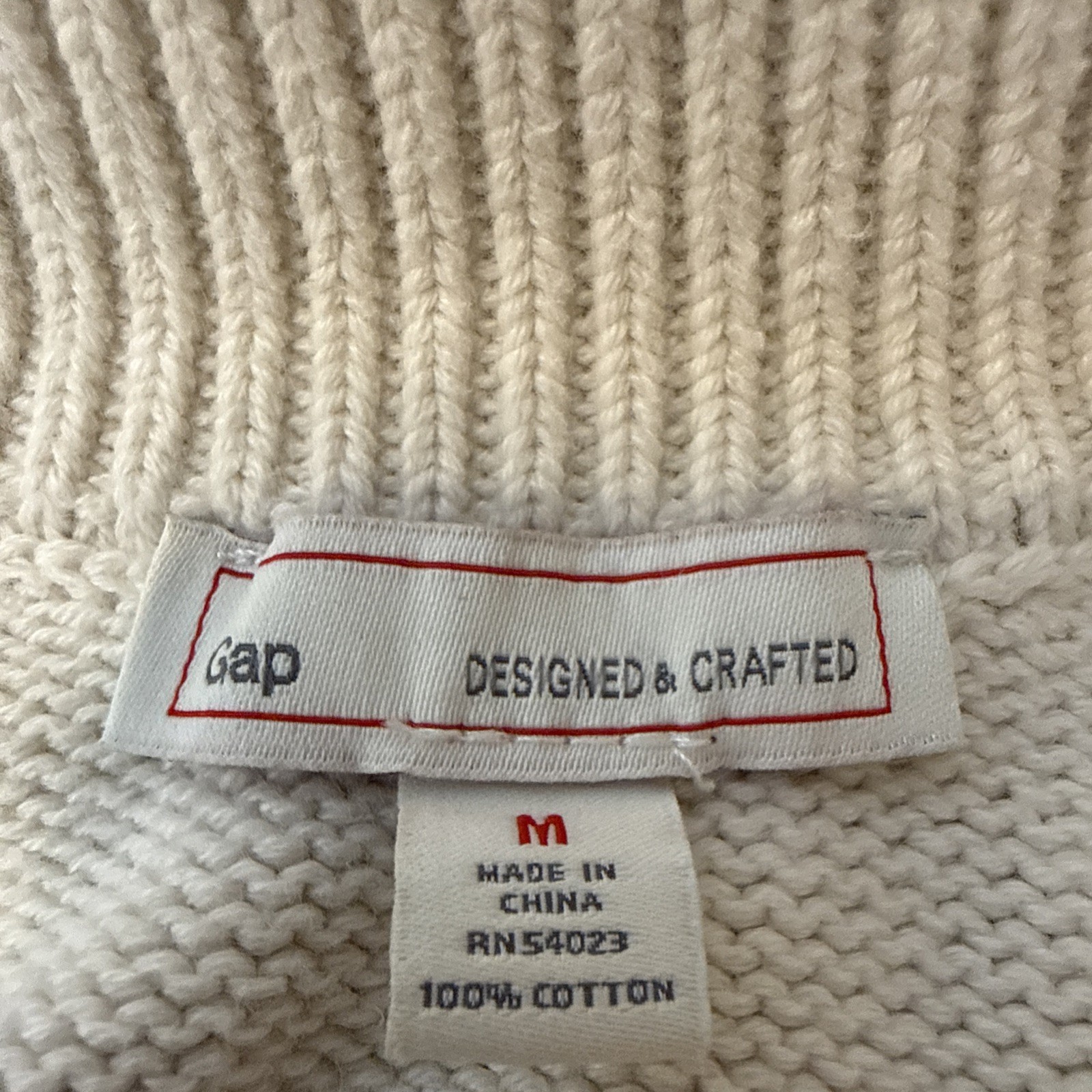 GAP CARDIGAN TOGGLE BUTTON SIZE MEDIUM ORGANIC WH… - image 5