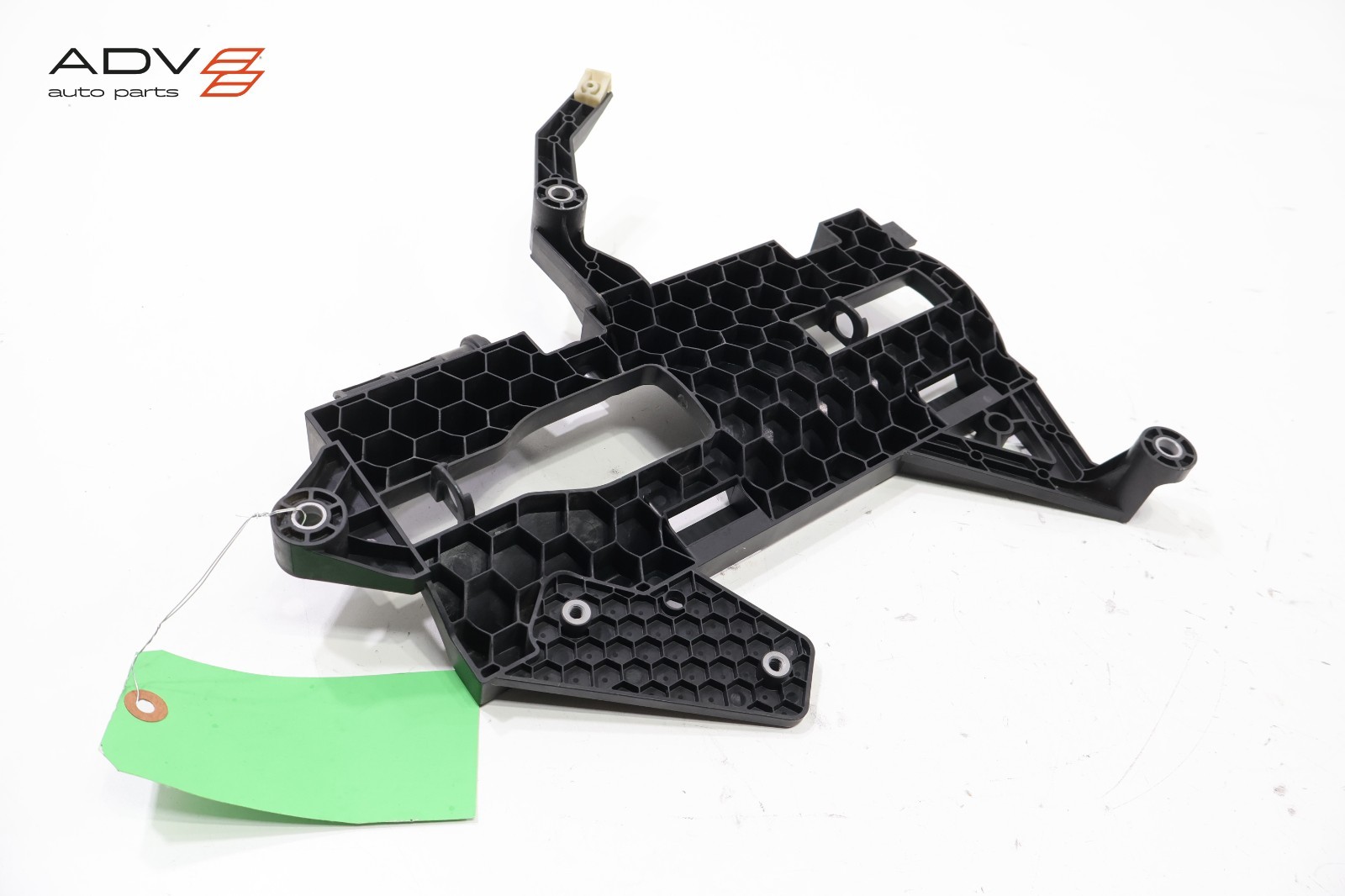 2014 - 2020 BMW i8 I12 FUEL VAPOR EVAPORATOR CHARCOAL CANISTER MOUNT BRACKET OEM