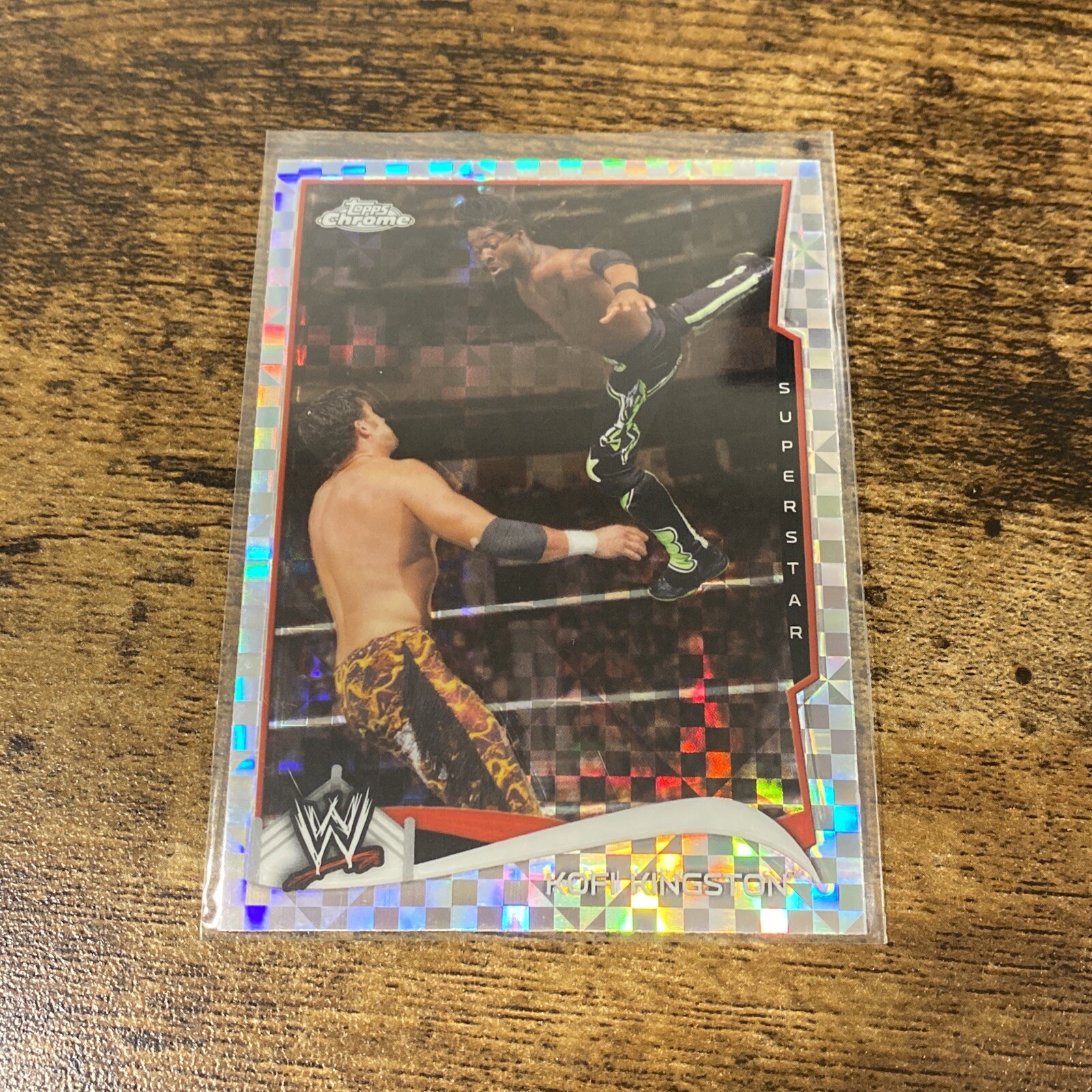 2014 Topps Chrome WWE Atomic Refractor Kofi Kingston #29