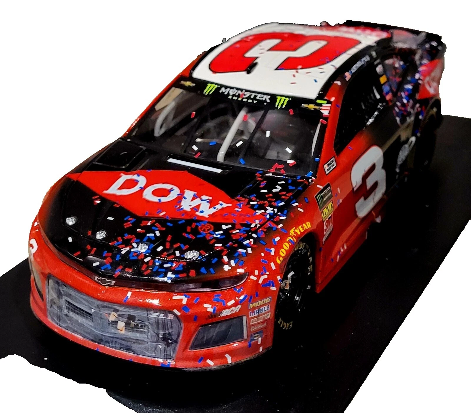 Autos de carrera Diecast Lionel Negro 2018 año del vehículo