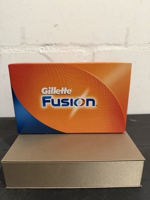 Gilette / Fusion 5 / Box / Rasierer / Rasiergel / Vintage / Neu / Unbenutzt