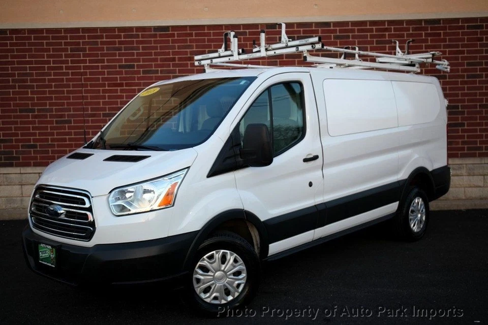 2015 Ford Transit Cargo Van T-250 148" Low Rf 9000 GVWR Swing-Out destro Dr - Imagem 4 de 4