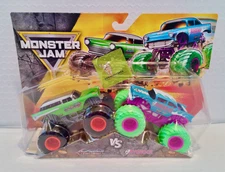 Monster Jam GREEN AVENGER vs BLUE AVENGER Truck 2 Pack Series 33 **READ INSIDE**