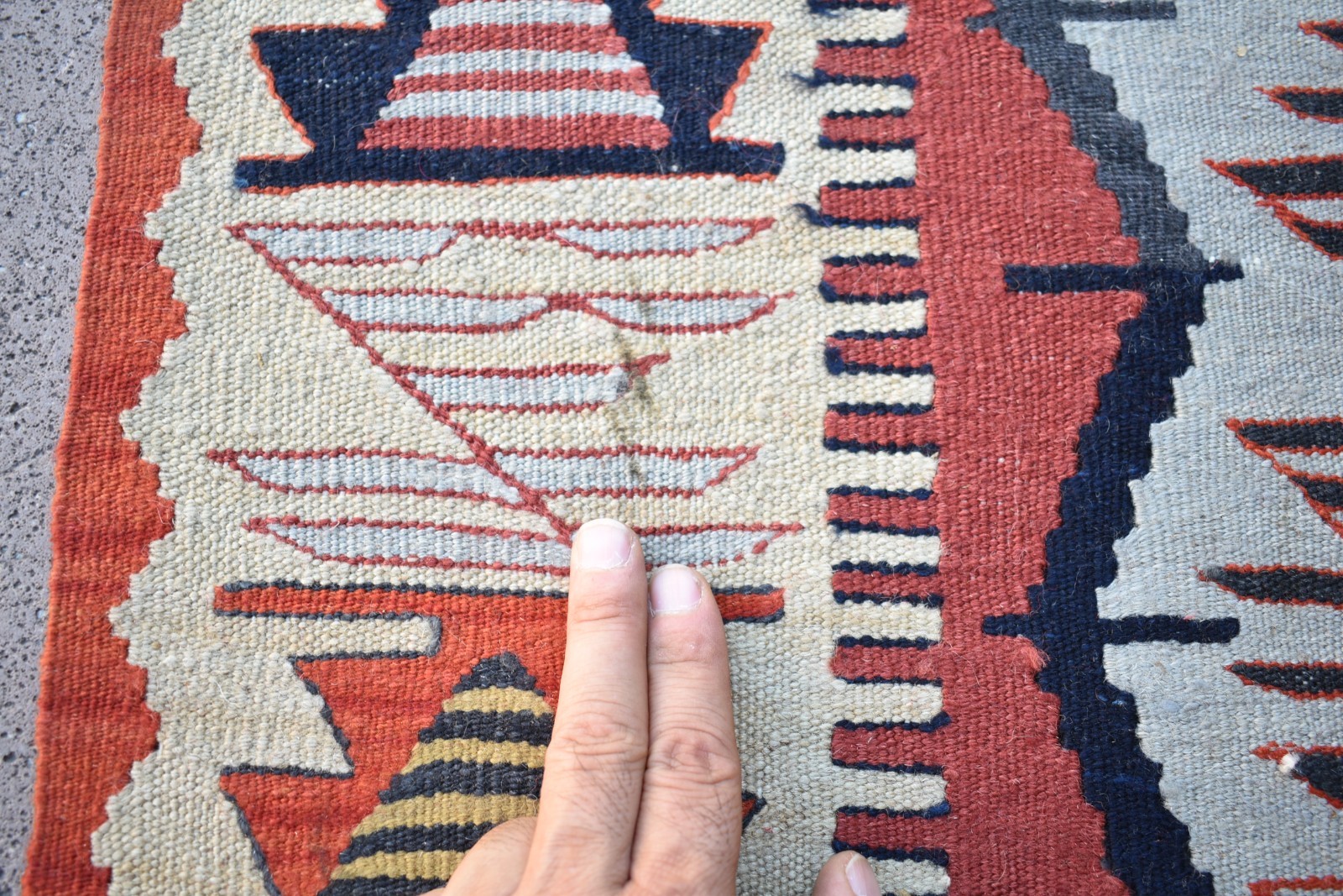 Turkish Rug 37'' x 44'' Vintage Anatolian Oushak Wool Rug Natural Color Wool Rug