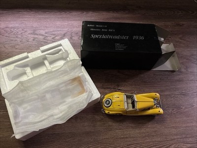 CMC 1936 Mercedes-Benz Spezialroadster Yellow 1:24 Scale - MW-25