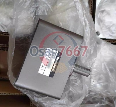 ONE   M8GA120B reduction box NEW &ex