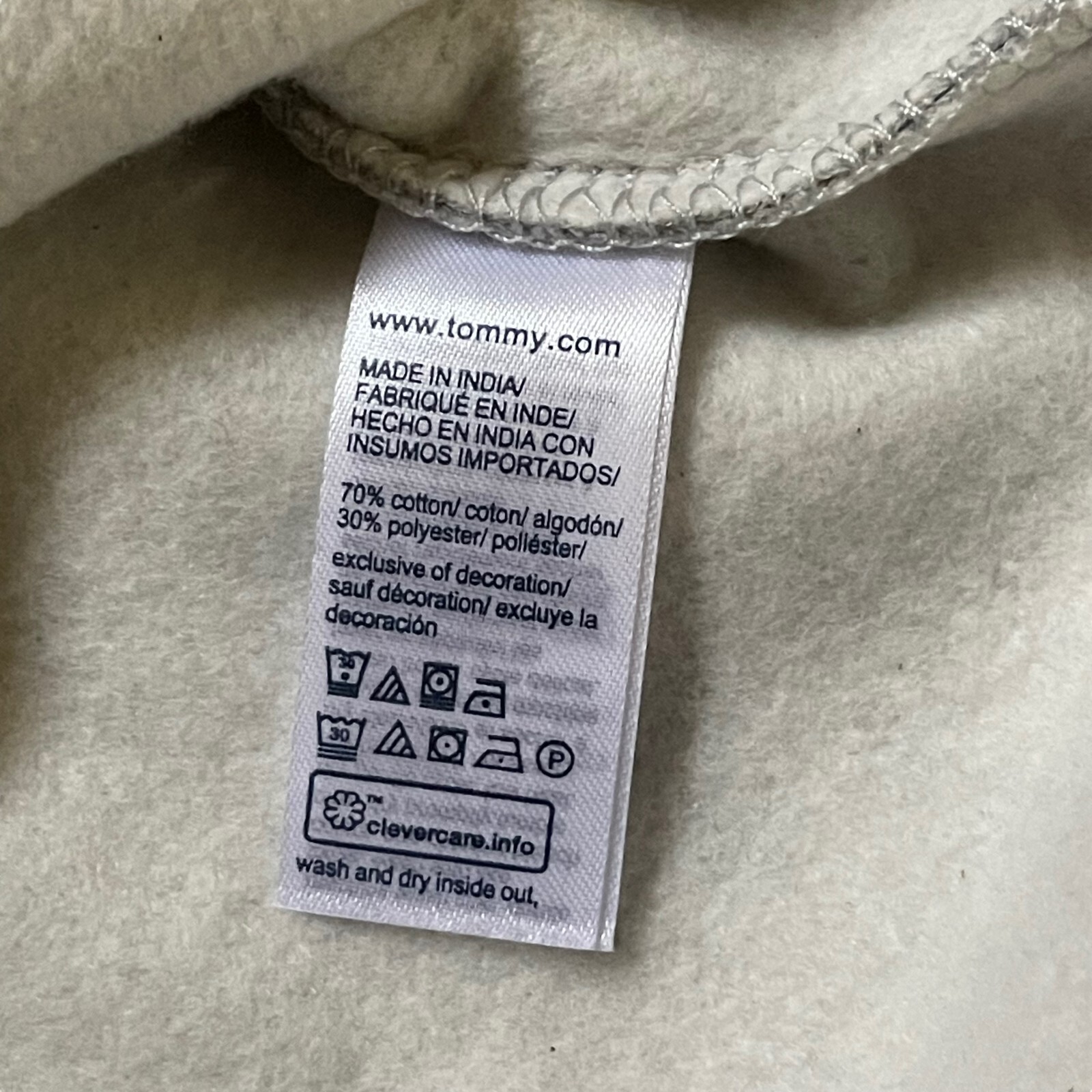 Tommy Hilfiger Men's Flag Logo Pullover Soft Fleece Solid Crewneck Sweatshirt thumbnail 8