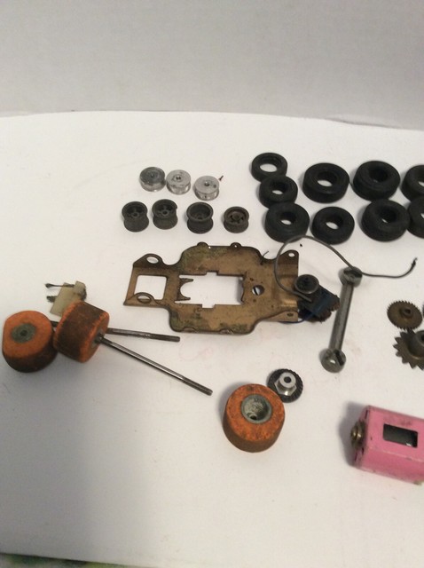 Strombecker Eldon VINTAGE SLOT CAR RACING CHASSIS PARTS LOT VARIOUS | eBay