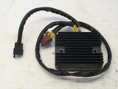 SPANNUNGSREGLER FÜR APRILIA ATLANTIC 500 AB 2006 (e32519)