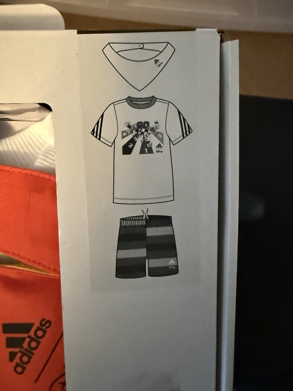 adidas x Disney Mickey Mouse Baby Gift Set 3pc Tee Shorts Bib 6-9M HR9490 NIB thumbnail 4