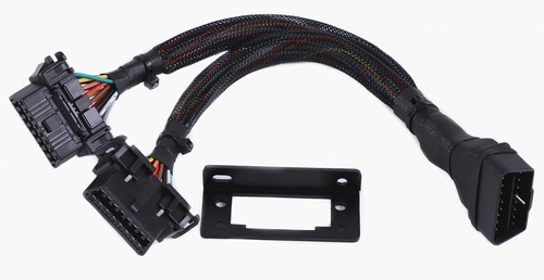 Underdash OBD2 Splitter Y Cable OBDII 1 Male to 2 Female Small, Black  - Picture 2 of 7
