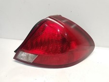2000-03 Ford Taurus Passenger Right Tail Light - Quarter Mount