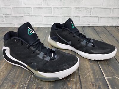 zoom freak 1 size 14