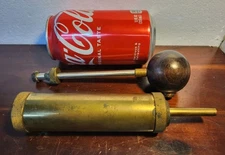 VINTAGE BRASS CVA BLACK POWDER FLASK DISPENSER & Wooden Ball Bullet Starter Nice
