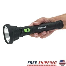 Rechargeable 1000 Lumen LED Flashlight Lightweight Adjustable Brightness Camping