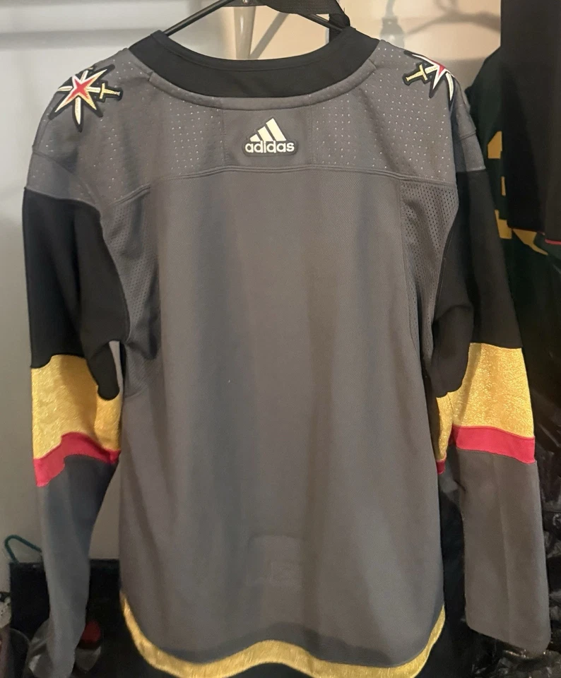 Authentic NHL ADIZERO Inaugural SeasonHome Jersey Las Vegas Golden Knights sz 46 - Image 3 of 4