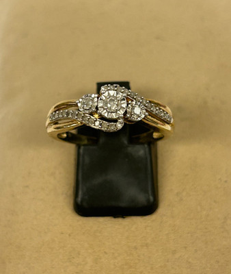 DIAMOND BRILLIANCE GOLD OVER SILVER 1/4 CT TW DIAMOND 3 STONE RING size 9