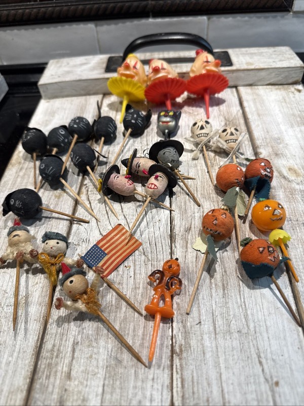 Vintage Cake Picks, Cupcake Toppers Halloween, Birthday Flag Plastic Paper