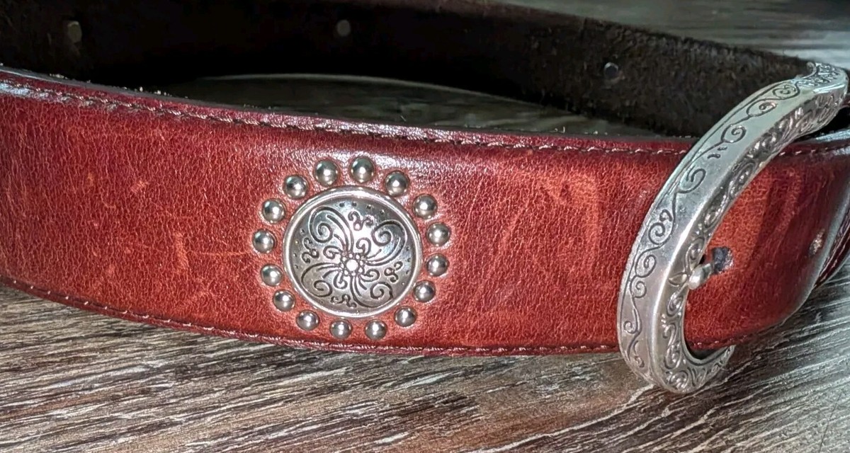 Brighton B20448 brown leather silver buckle concho belt  display picture 1