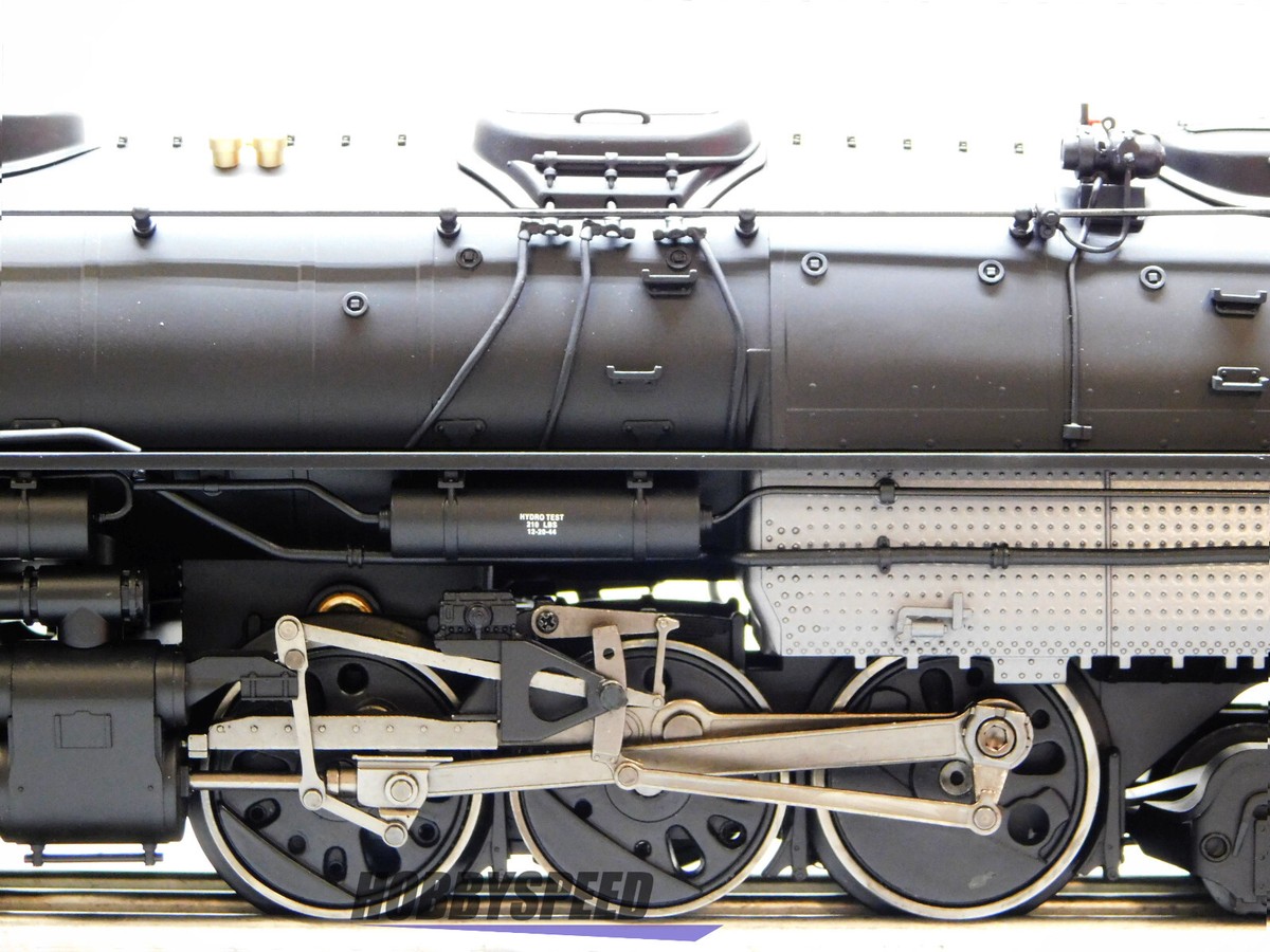 LIONEL UNION PACIFIC UP LEGACY CHALLENGER #3815 STEAM ENGINE O