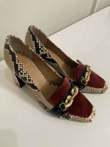 jessa velvet pump