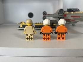 LEGO Star Wars 7140 X-Wing Fighter (1999 Original Set) + Extra Pilot Figure 